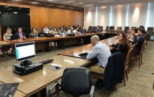 Rodolfo apresentando no evento do Ministerio da Economia